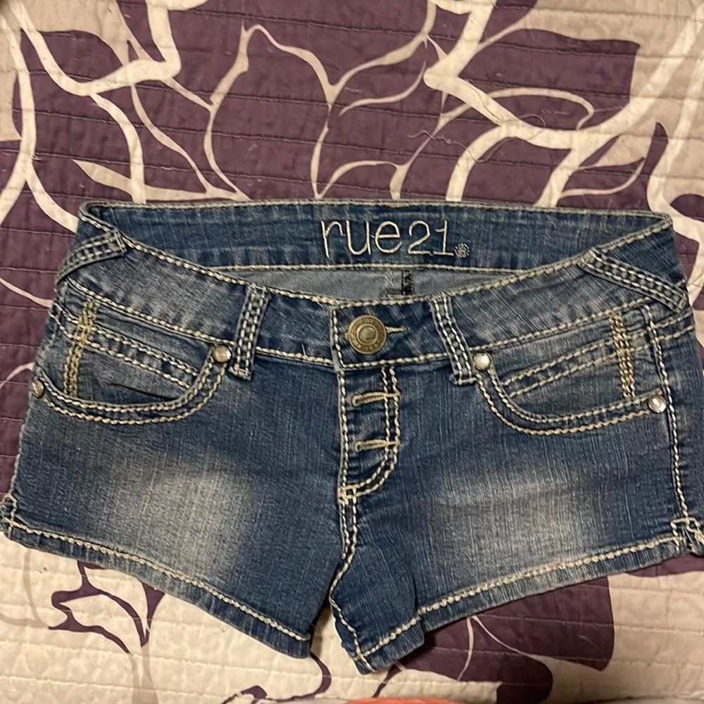 Super cute Rue 21 jean shorts.